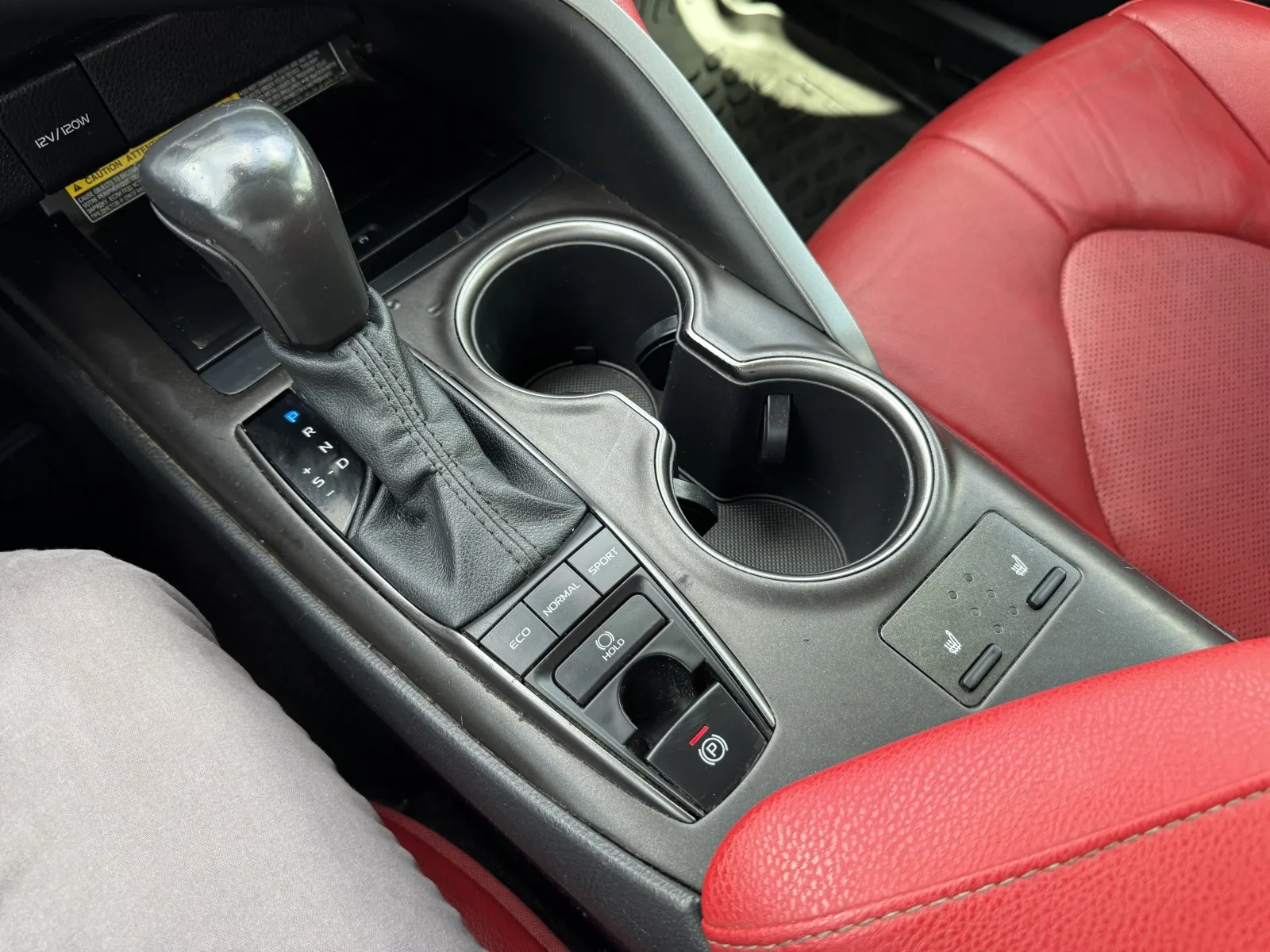 Toyota Camry photo 24