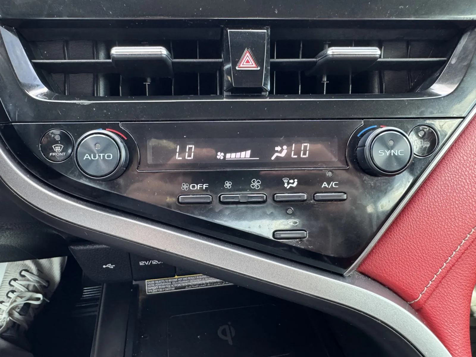 Toyota Camry photo 21