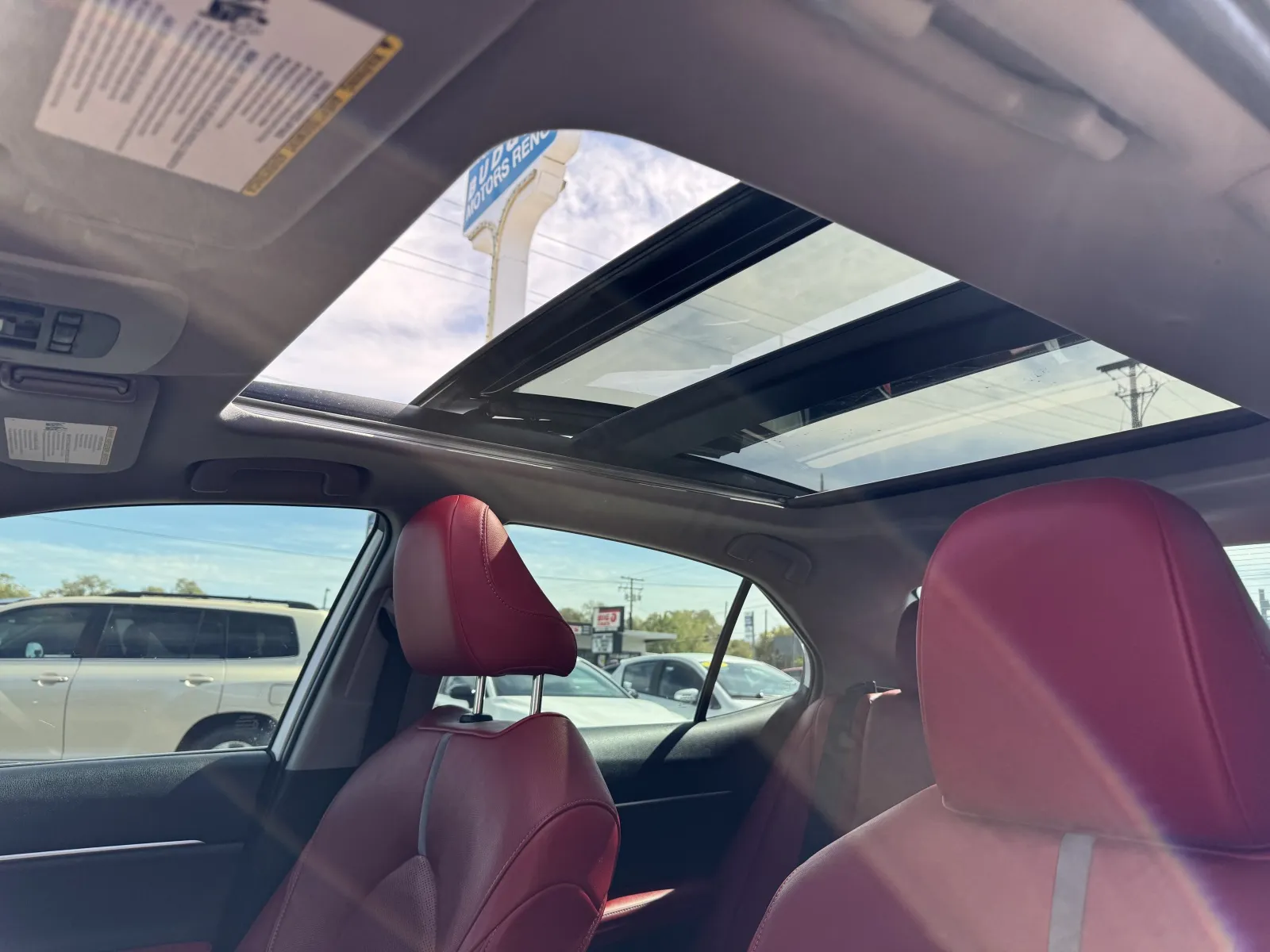 Toyota Camry photo 13