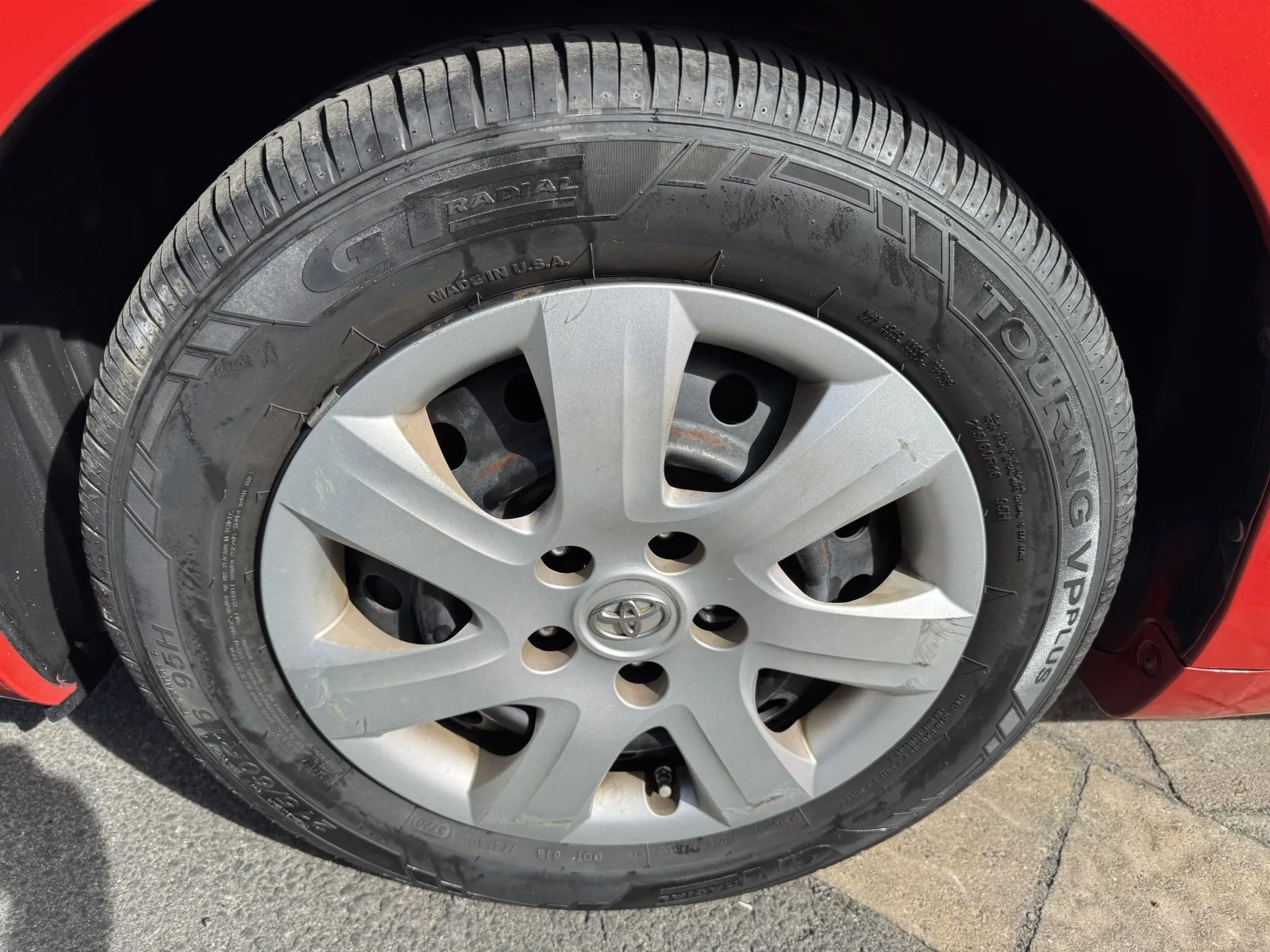 Toyota Camry photo 13
