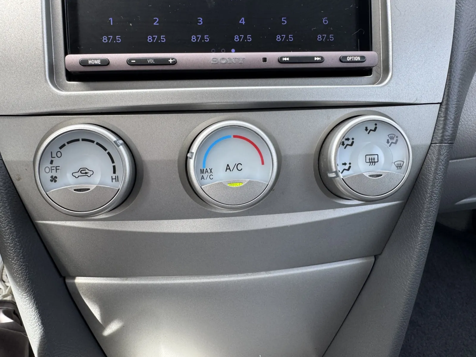 Toyota Camry photo 27