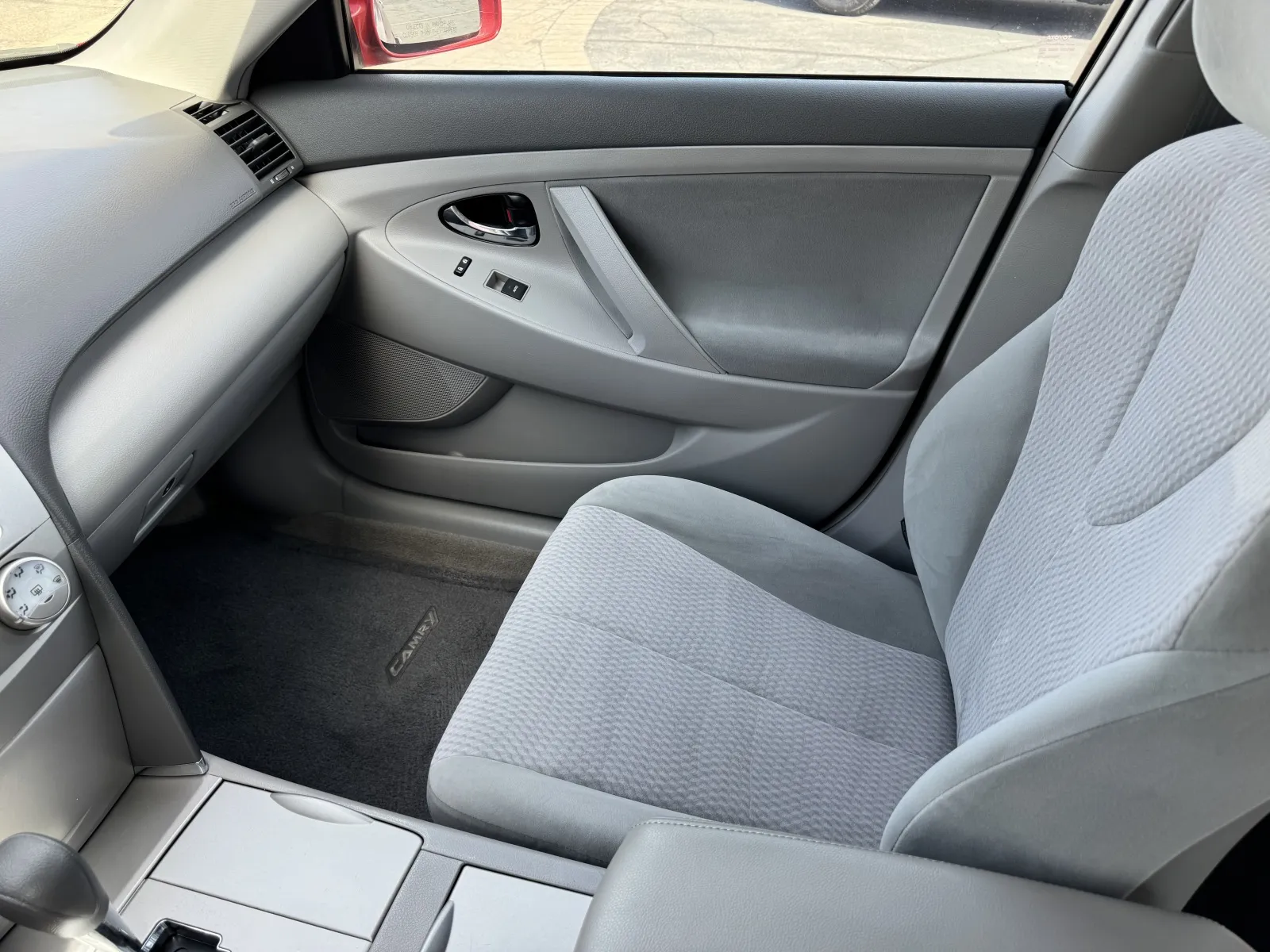 Toyota Camry photo 30