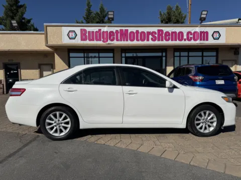 White 2011 Toyota Camry XLE for sale in Reno, NV