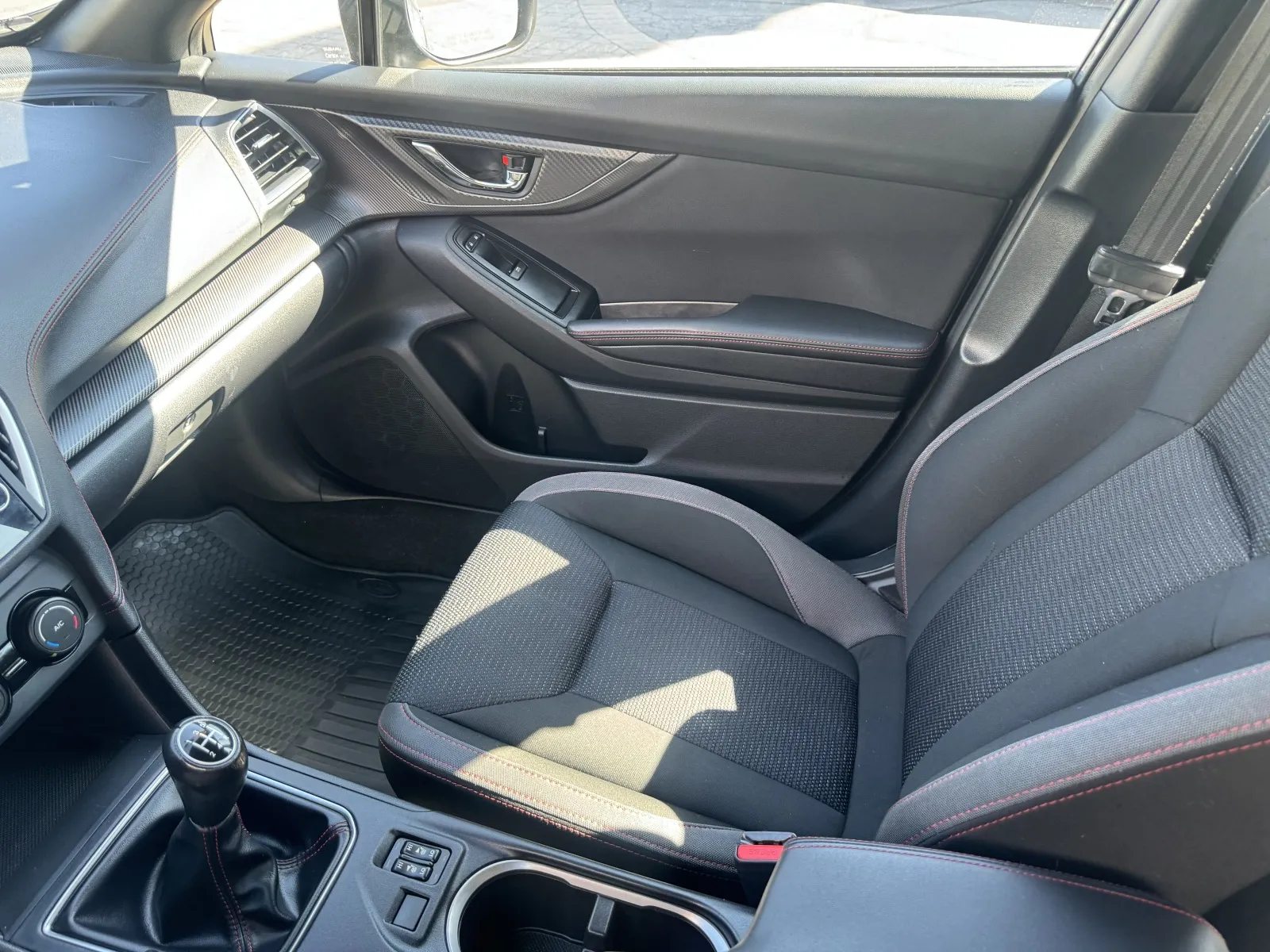 Subaru Impreza photo 32