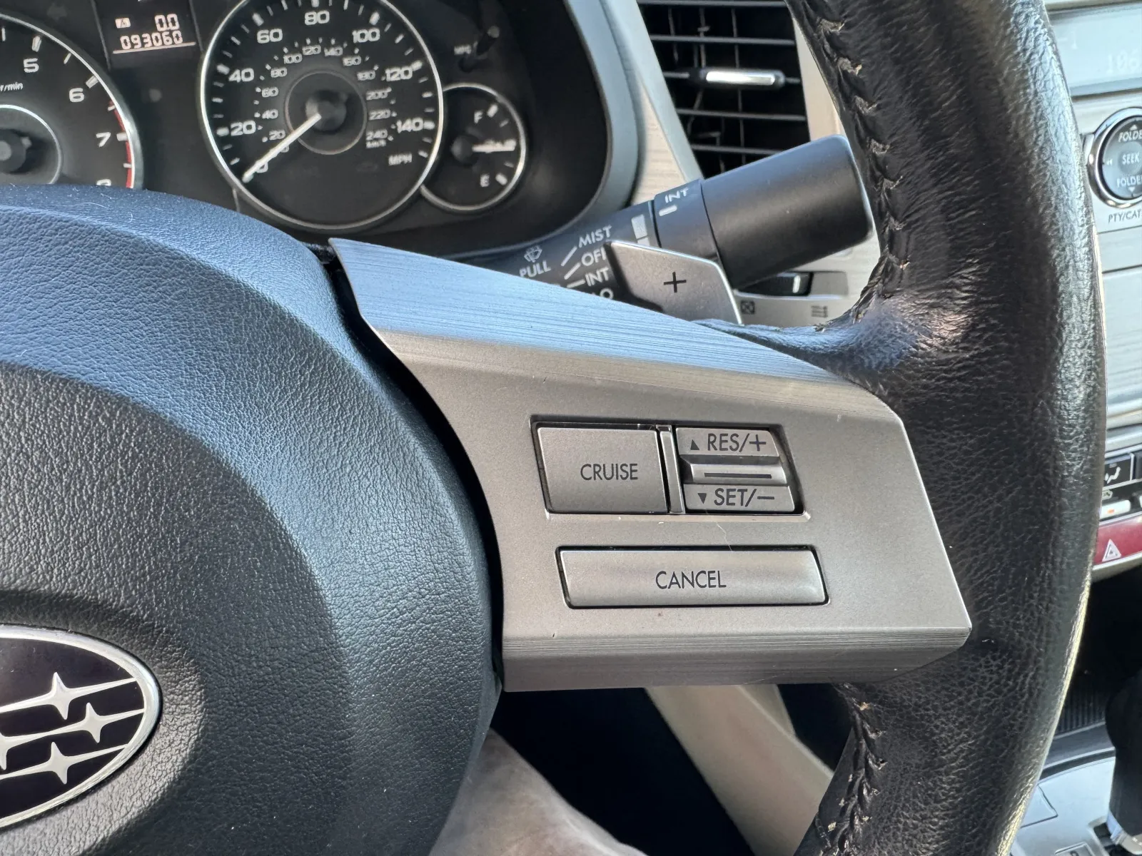 Subaru Legacy photo 23