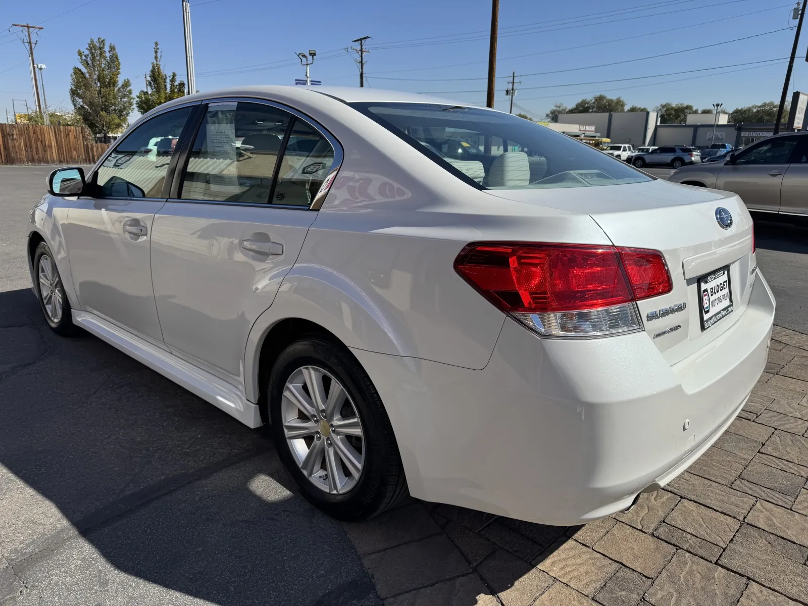 Subaru Legacy photo 4