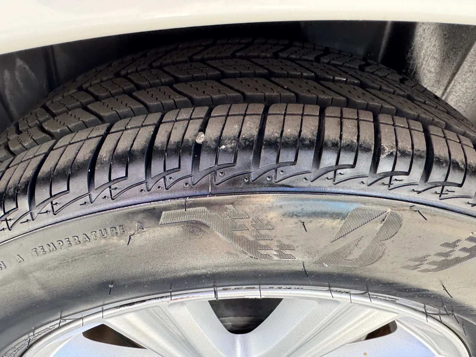 Subaru Legacy photo 12