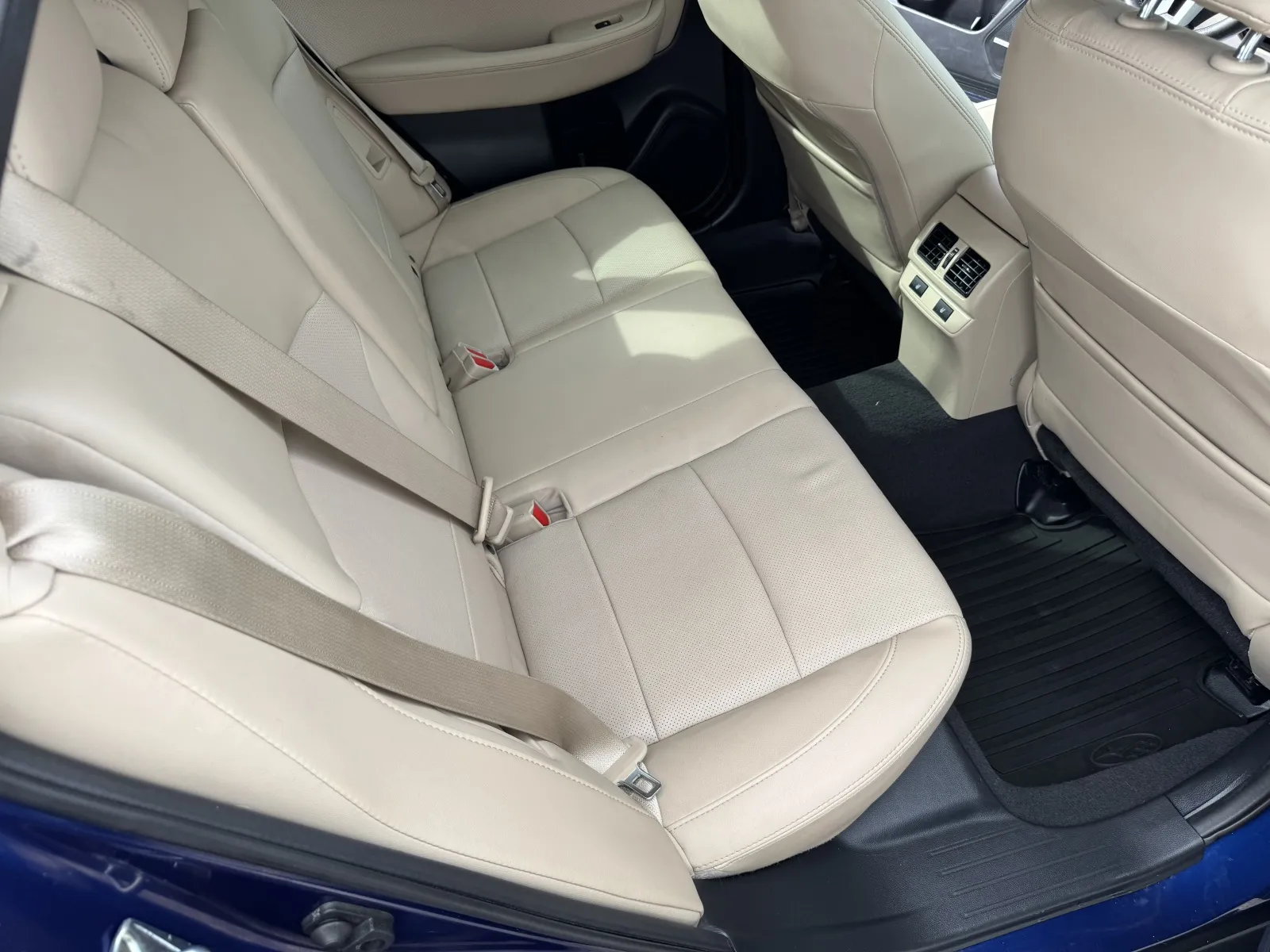 Subaru Outback photo 38