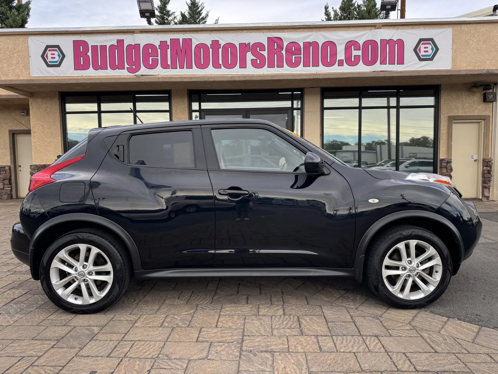 Black 2013 Nissan JUKE SL for sale in Reno, NV