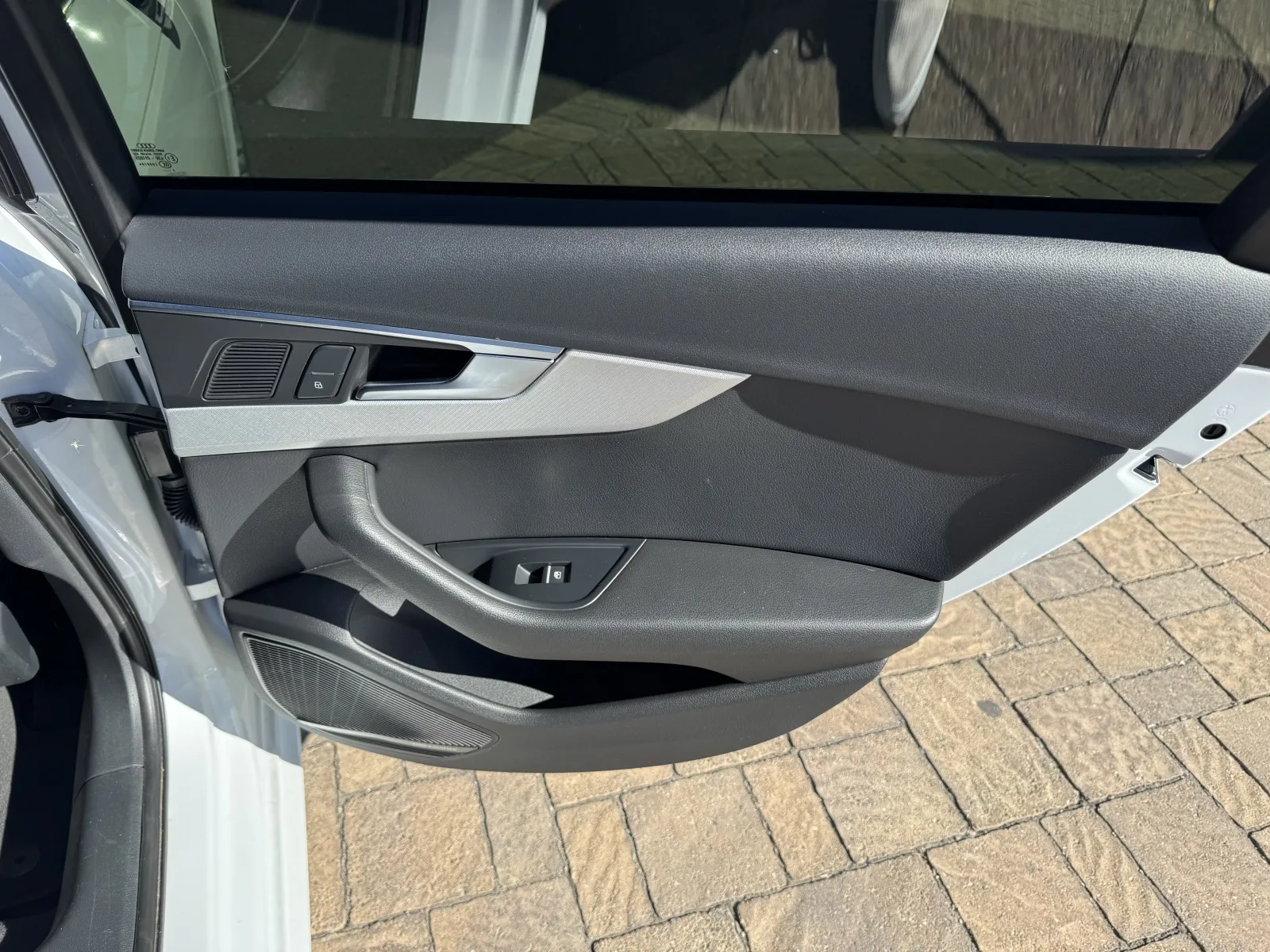 Audi A4 photo 31