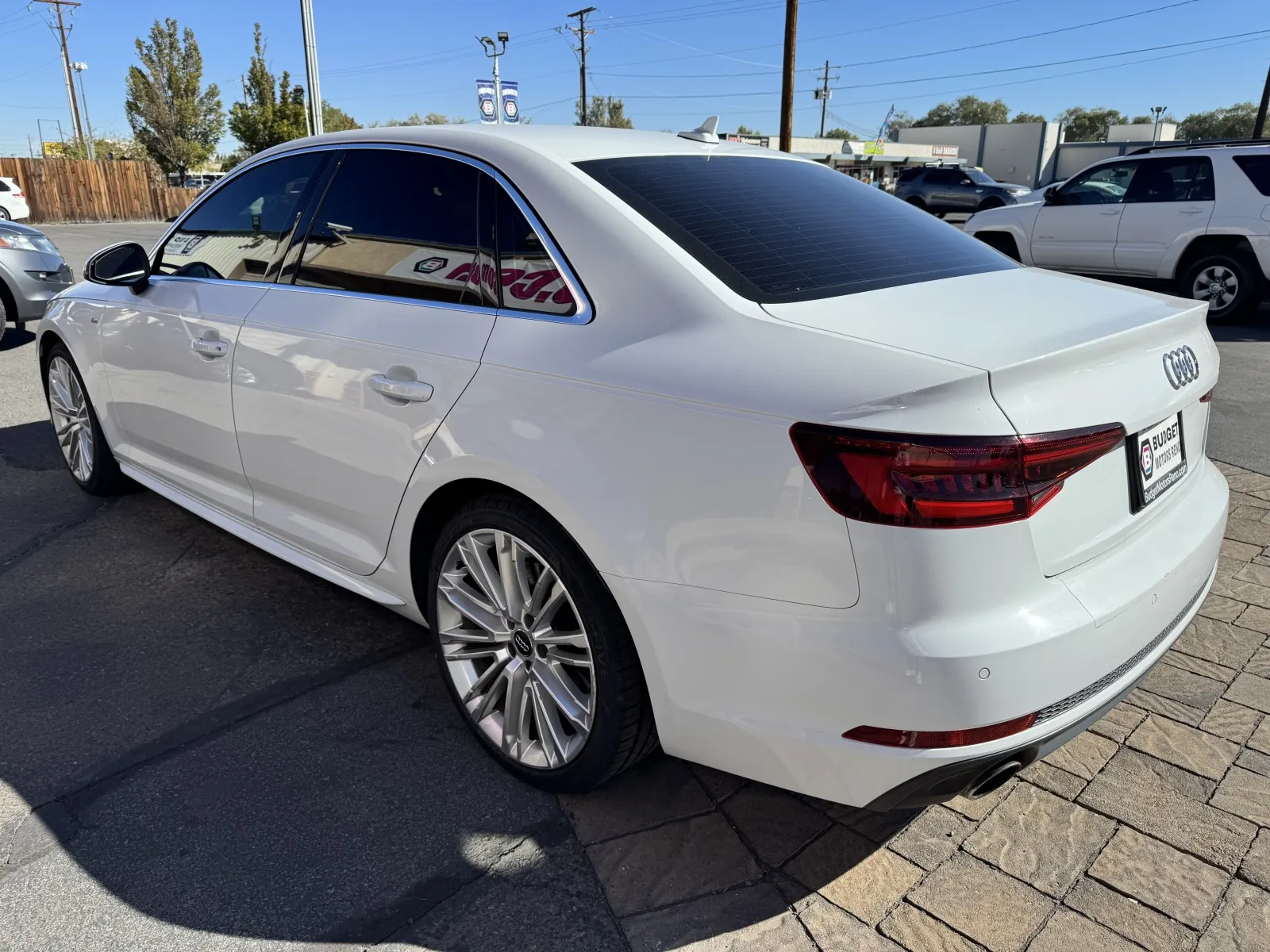 Audi A4 photo 4
