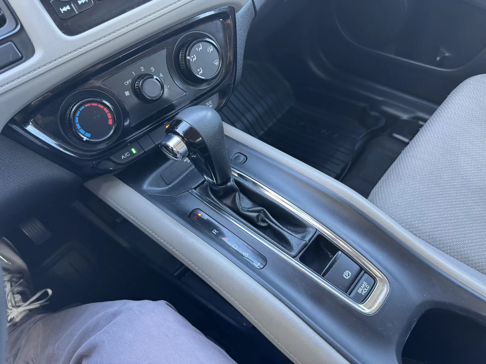 Honda HR-V photo 18