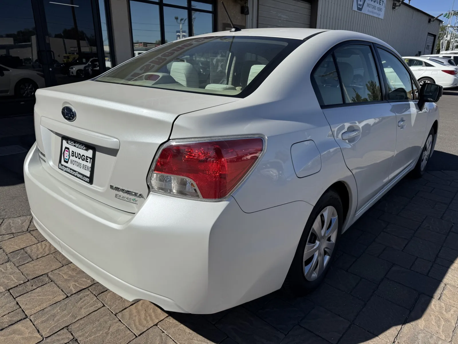 Subaru Impreza photo 2