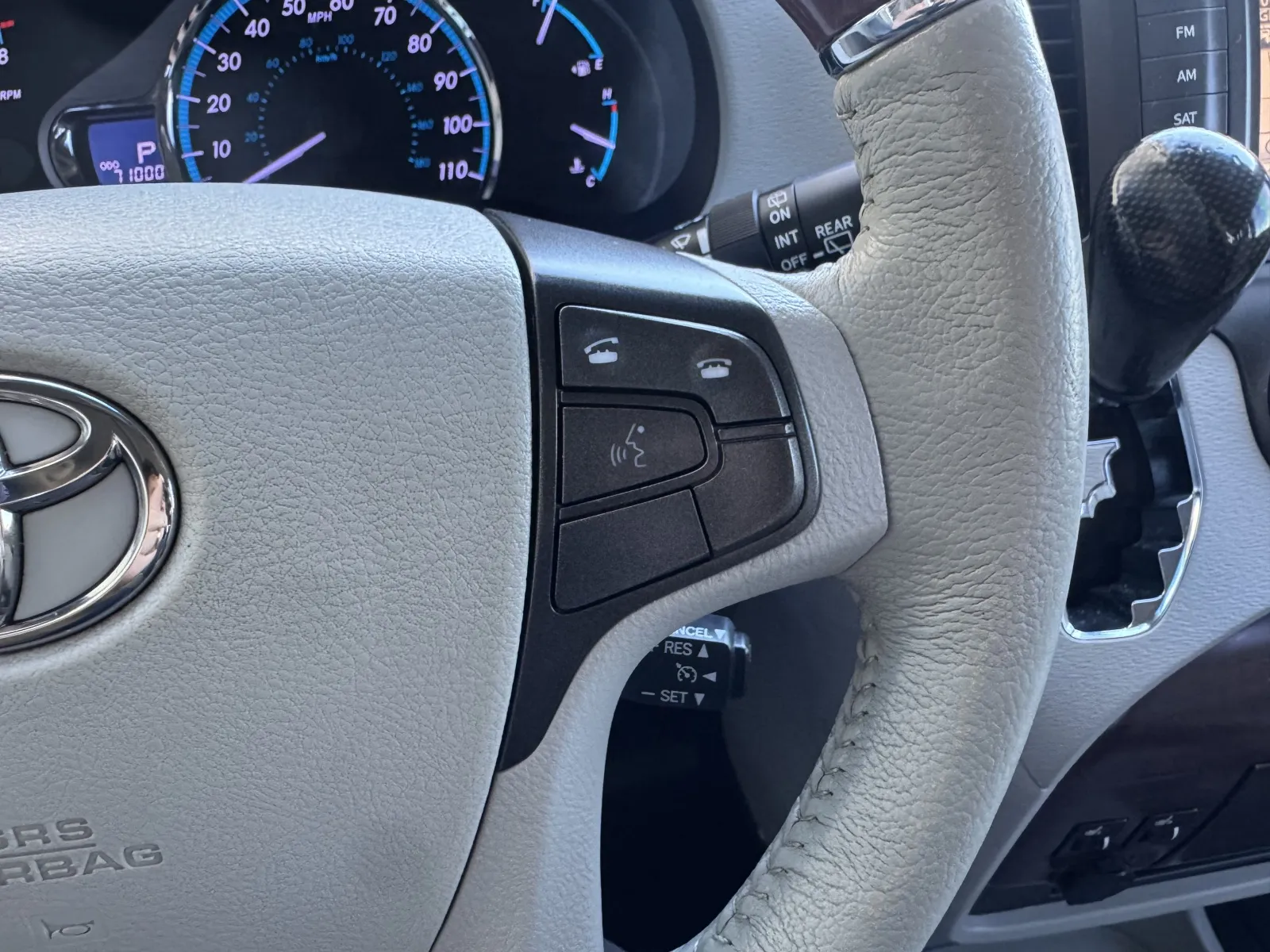 Toyota Sienna photo 15