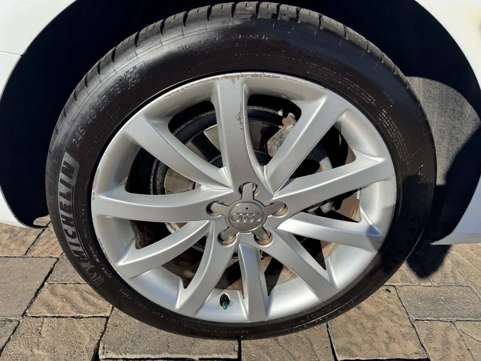 Audi A4 photo 13