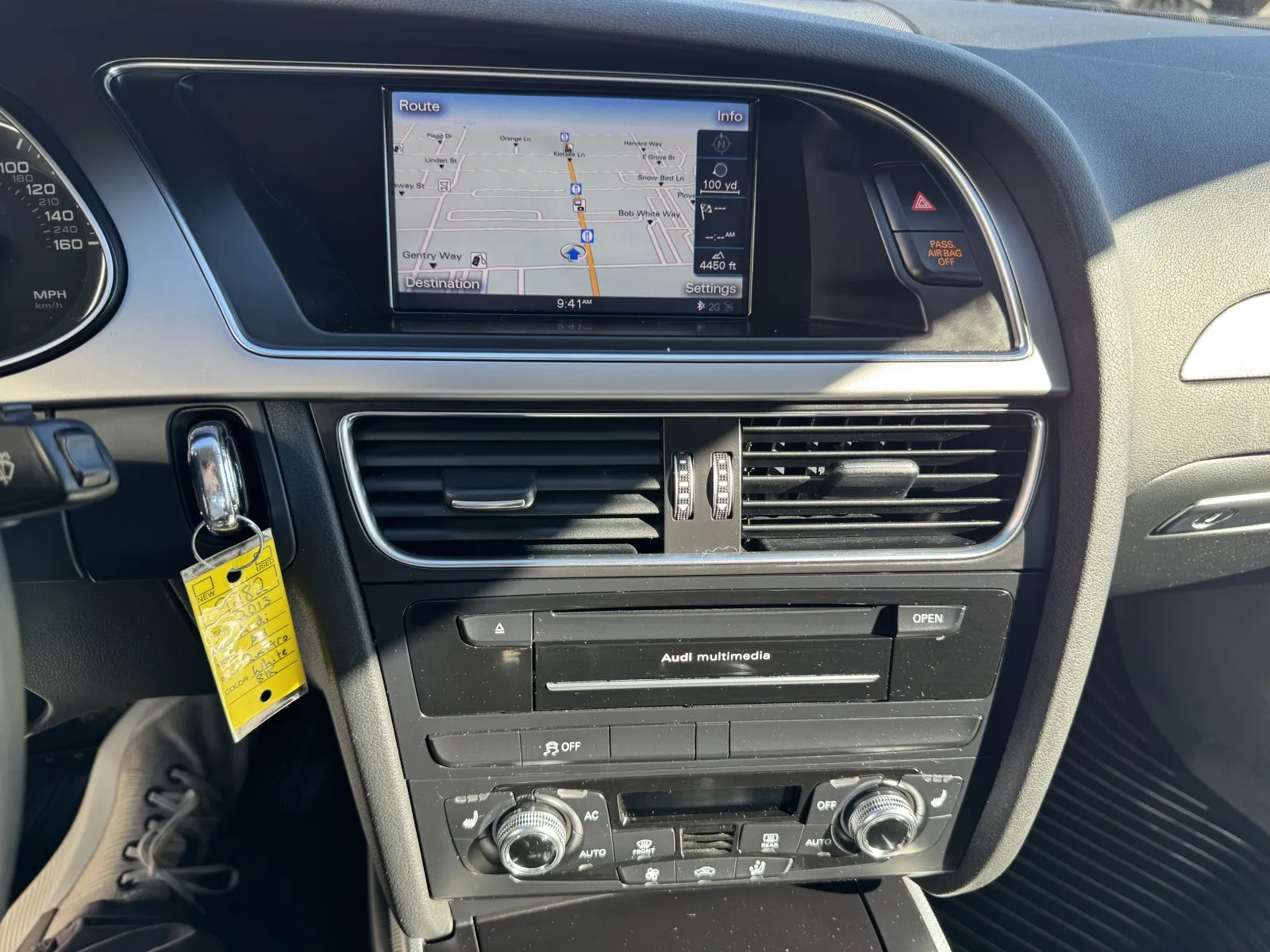 Audi A4 photo 25