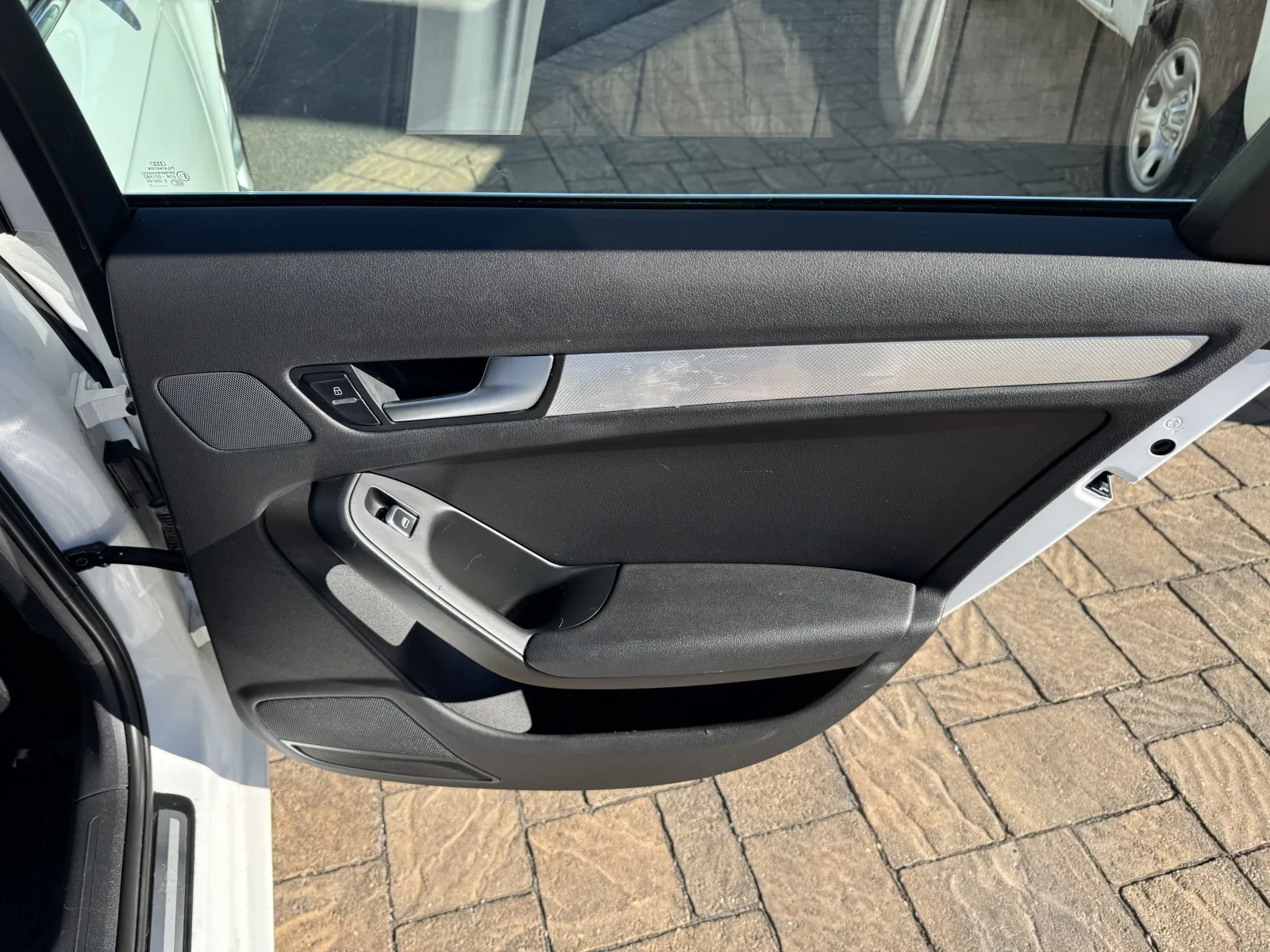 Audi A4 photo 33
