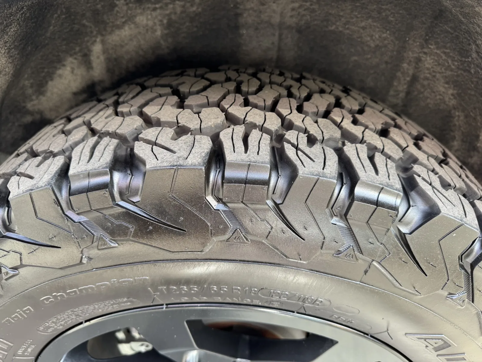 Jeep Grand Cherokee photo 14