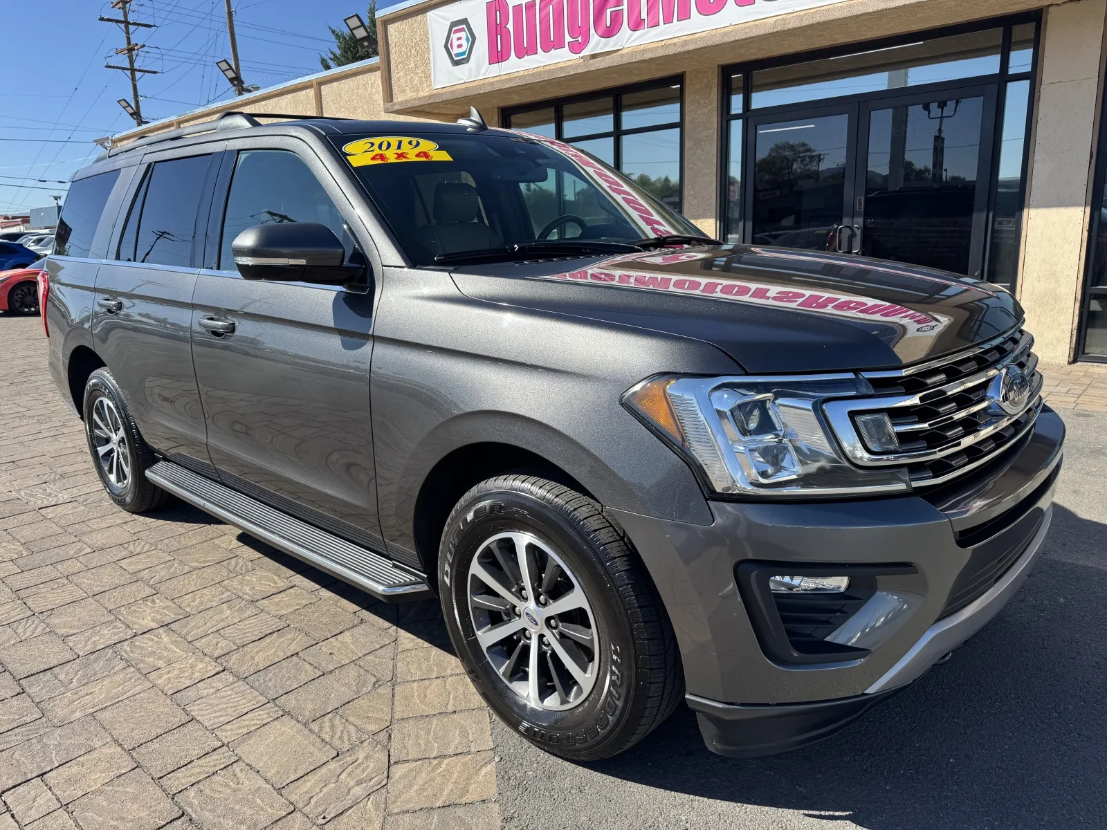 Ford Expedition photo 8