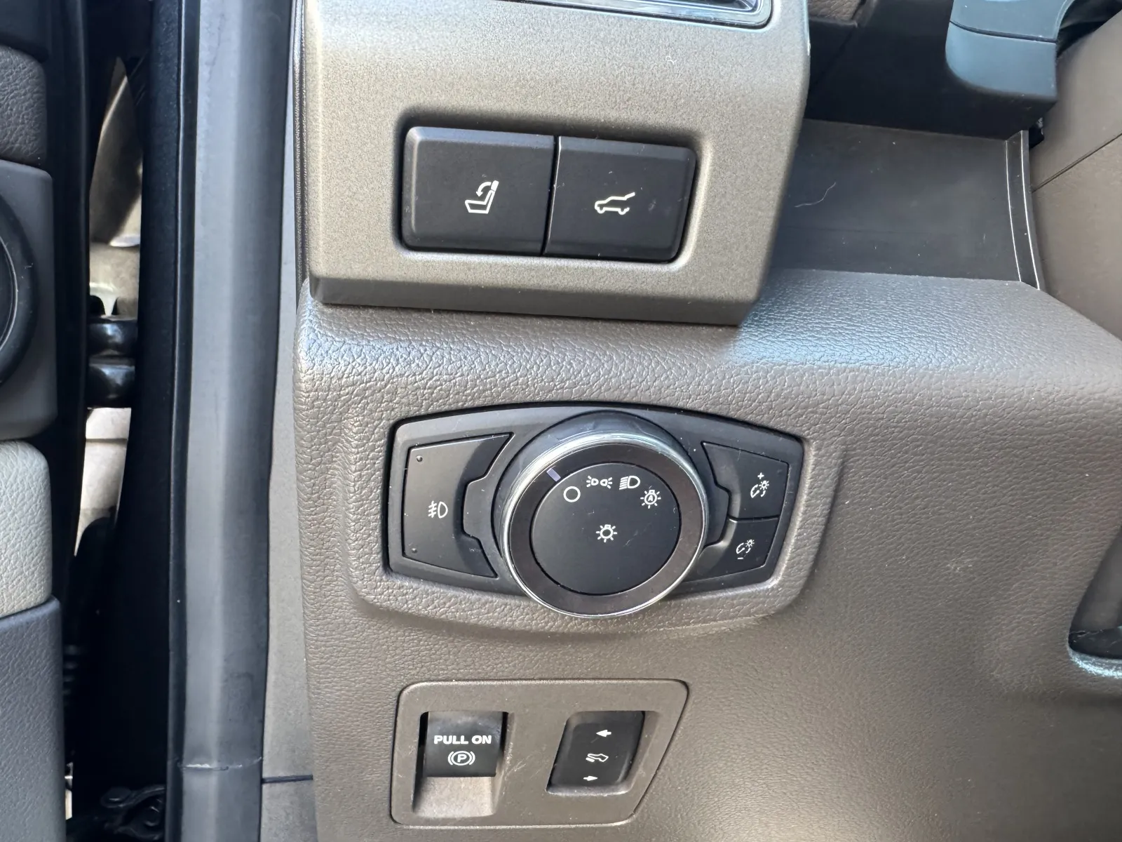 Ford Expedition photo 34