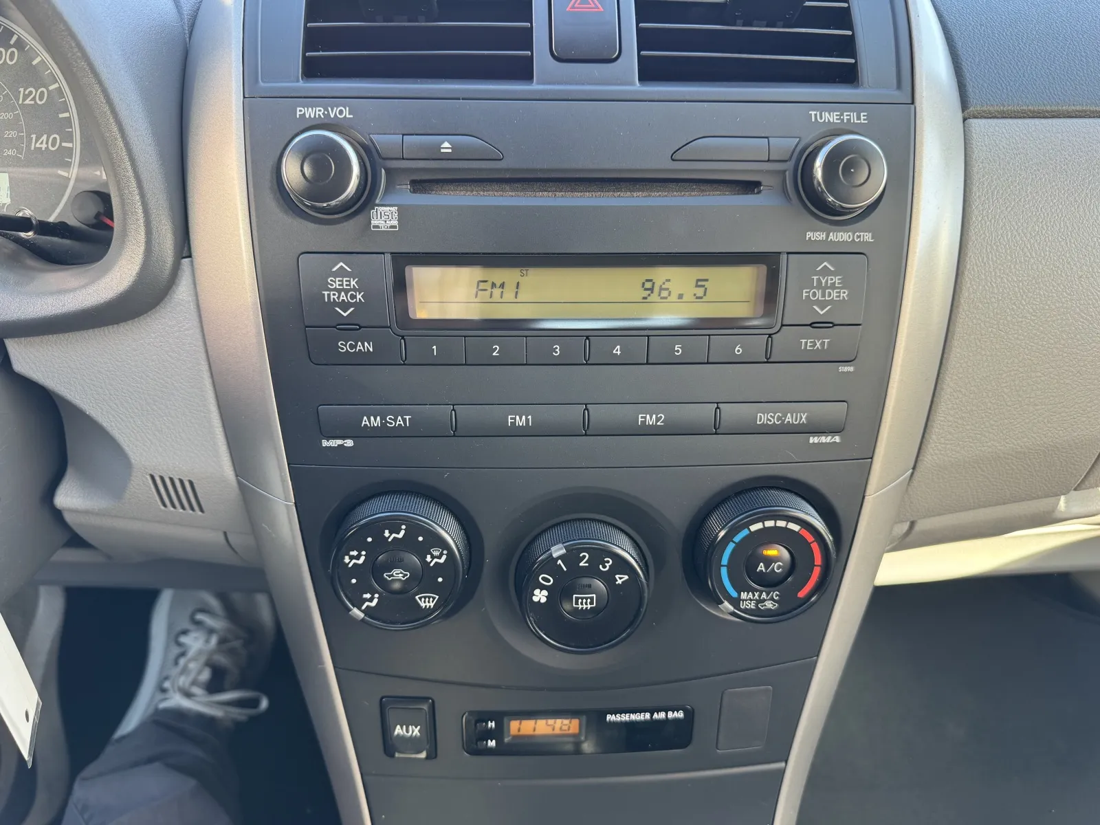 Toyota Corolla photo 24