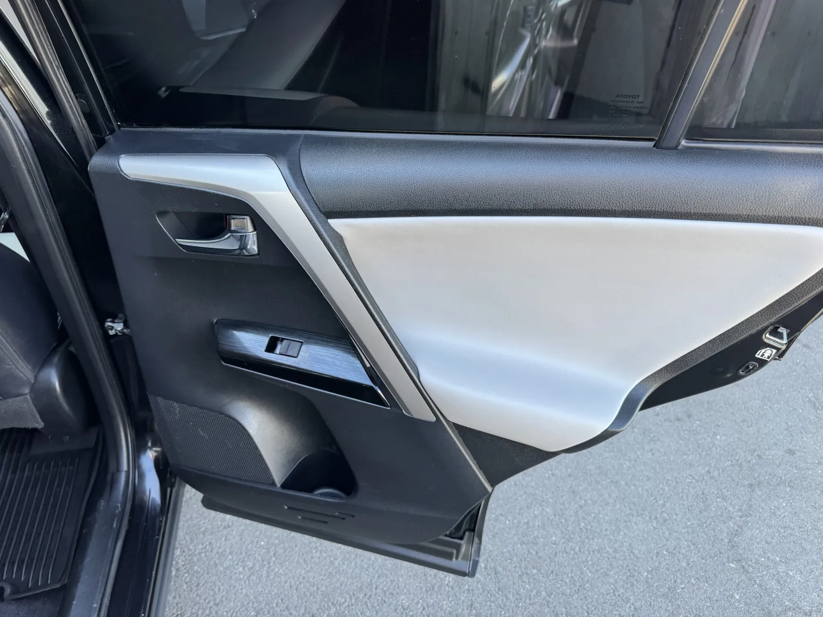 Toyota RAV4 photo 35