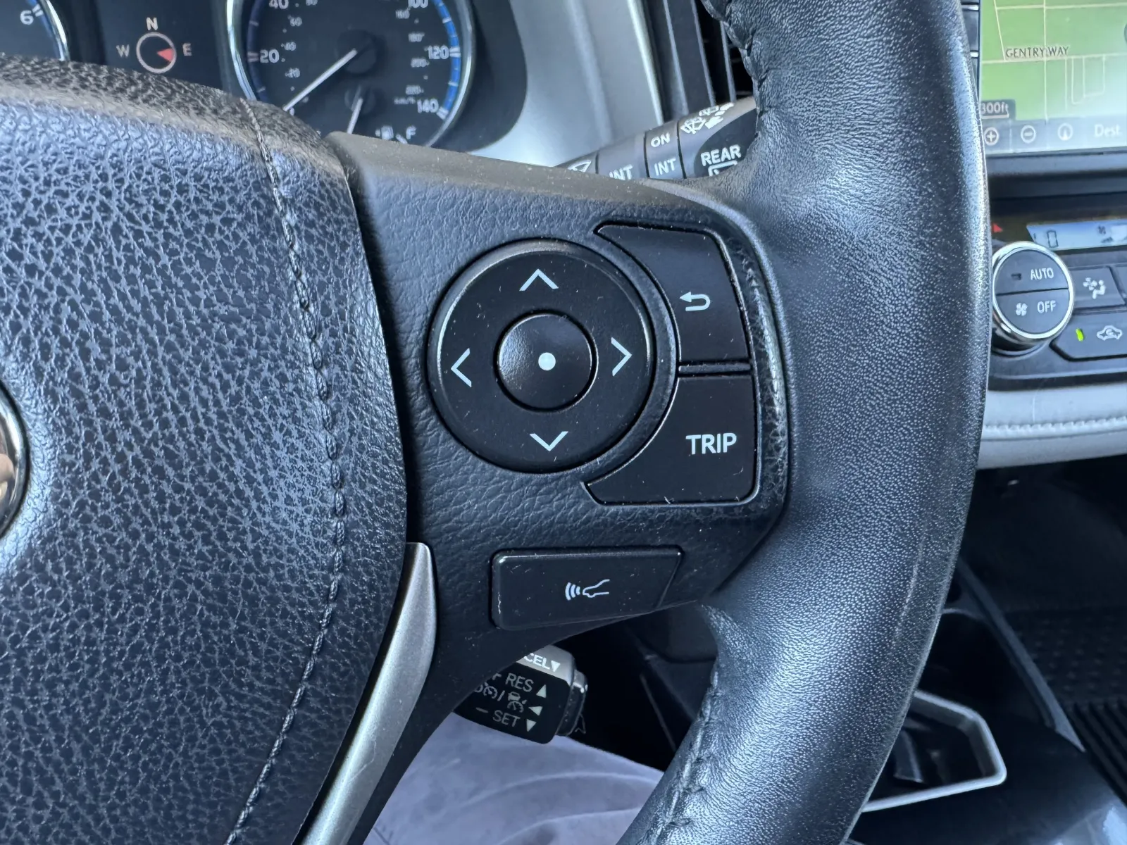 Toyota RAV4 photo 23