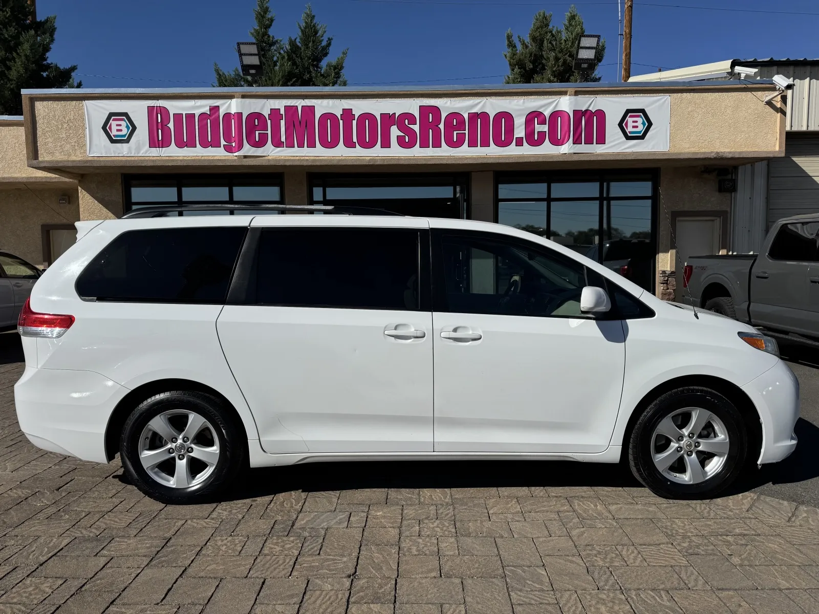 2012 Toyota Sienna LE