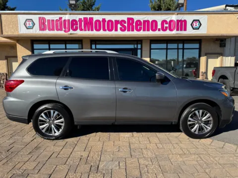 Gray 2019 Nissan Pathfinder SV for sale in Reno, NV