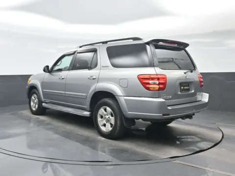 More photos of 2003 Toyota Sequoia Limited at Bob Mills Chevrolet, SC