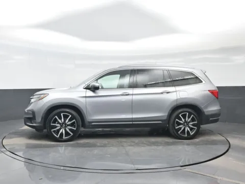 Another view of 2020 Honda Pilot Touring for sale in Darlington, SC at Bob Mills Chevrolet