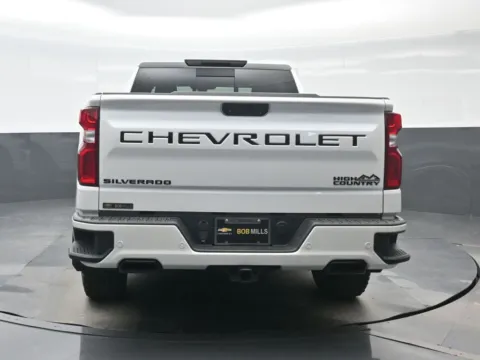 More photos of 2021 Chevrolet Silverado 1500 High Country at Bob Mills Chevrolet, SC