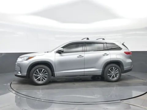 Another view of 2018 Toyota Highlander XLE for sale in Darlington, SC at Bob Mills Chevrolet