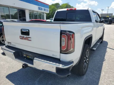 More photos of 2017 GMC Sierra 1500 SLT at Bob Mills Chevrolet, SC