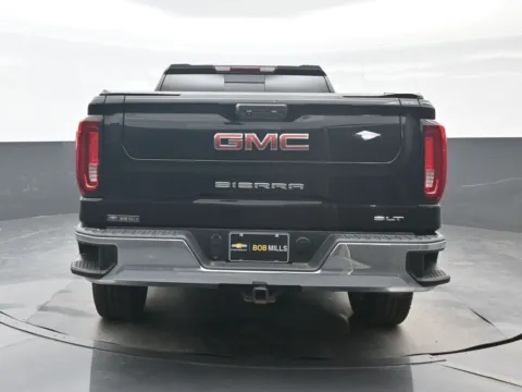 More photos of 2022 GMC Sierra 1500 SLT at Bob Mills Chevrolet, SC
