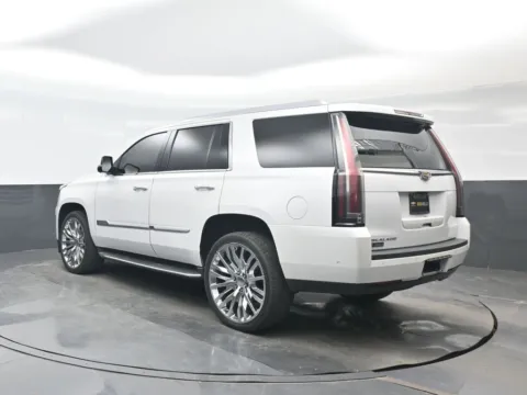 More photos of 2017 Cadillac Escalade Luxury at Bob Mills Chevrolet, SC