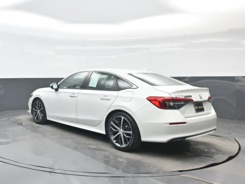 More photos of 2022 Honda Civic Touring at Bob Mills Chevrolet, SC