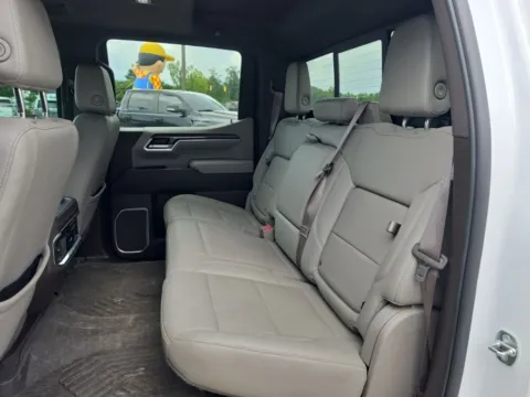 More photos of 2022 Chevrolet Silverado 1500 LTZ at Bob Mills Chevrolet, SC
