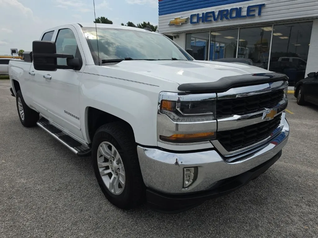 White 2017 Chevrolet Silverado 1500 LT for sale in Darlington, SC
