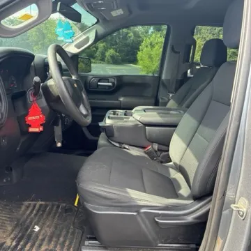 More photos of 2021 Chevrolet Silverado 1500 Custom at Bob Mills Chevrolet, SC