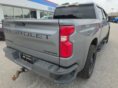 More photos of 2021 Chevrolet Silverado 1500 Custom at Bob Mills Chevrolet, SC