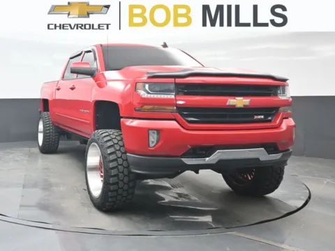 Red 2018 Chevrolet Silverado 1500 LT for sale in Darlington, SC