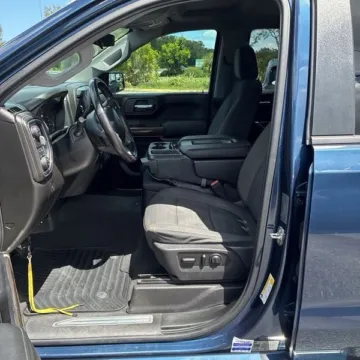 More photos of 2019 Chevrolet Silverado 1500 RST at Bob Mills Chevrolet, SC