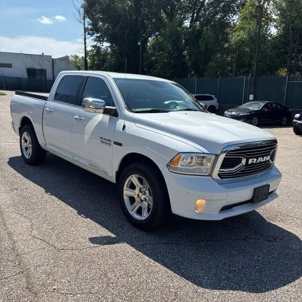 White 2016 Ram 1500 Laramie Longhorn for sale in Darlington, SC