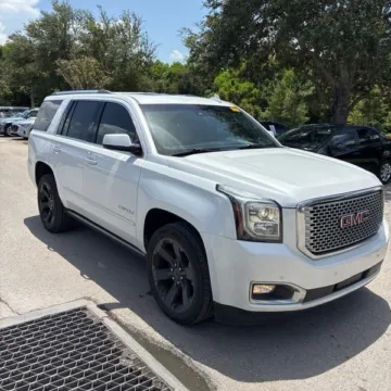 White 2017 GMC Yukon Denali for sale in Darlington, SC