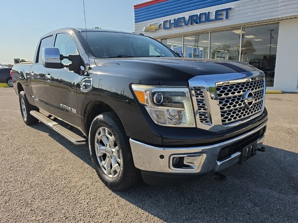 Black 2016 Nissan Titan XD SL for sale in Darlington, SC