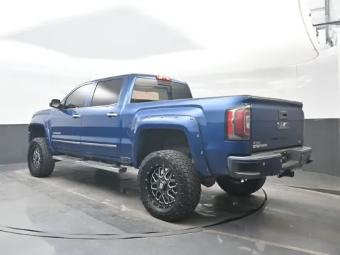 More photos of 2018 GMC Sierra 1500 SLT at Bob Mills Chevrolet, SC