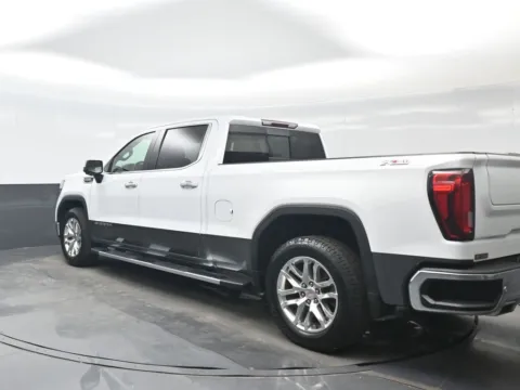 More photos of 2021 GMC Sierra 1500 SLT at Bob Mills Chevrolet, SC