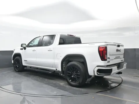 More photos of 2022 GMC Sierra 1500 Elevation at Bob Mills Chevrolet, SC