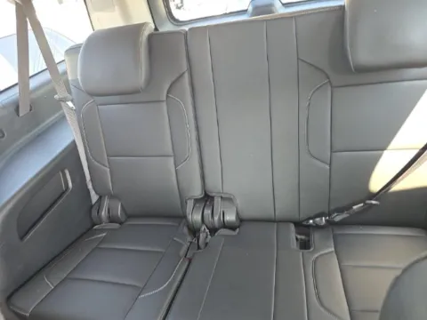 More photos of 2018 Chevrolet Suburban Premier at Bob Mills Chevrolet, SC